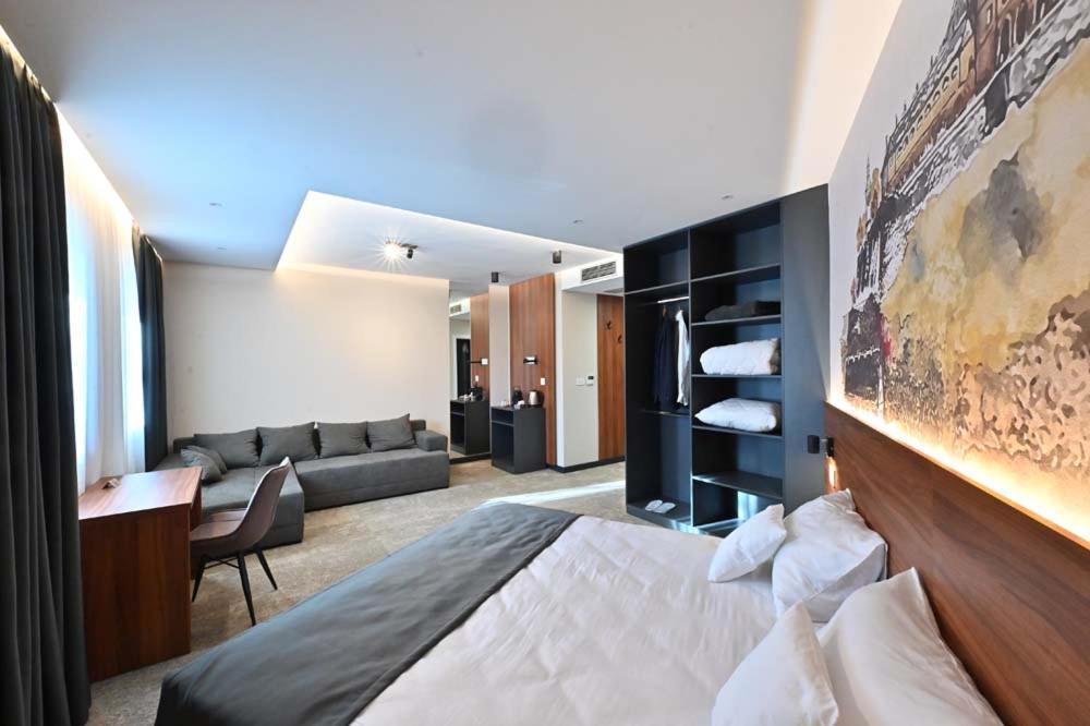 Tvrdjava Rooms - Νόβι Σαντ Εξωτερικό φωτογραφία