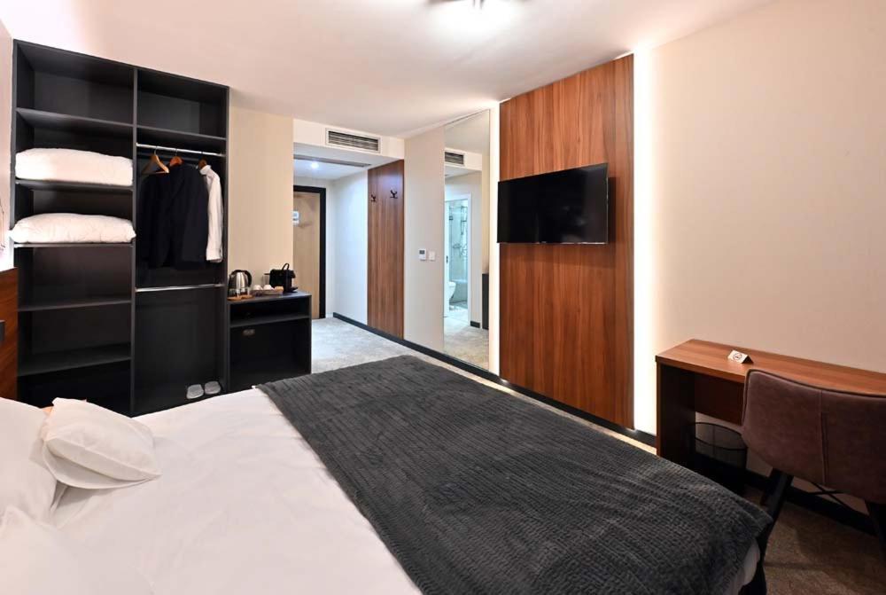 Tvrdjava Rooms - Νόβι Σαντ Εξωτερικό φωτογραφία